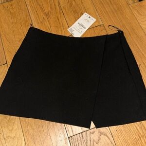 Zara skort. New with tags